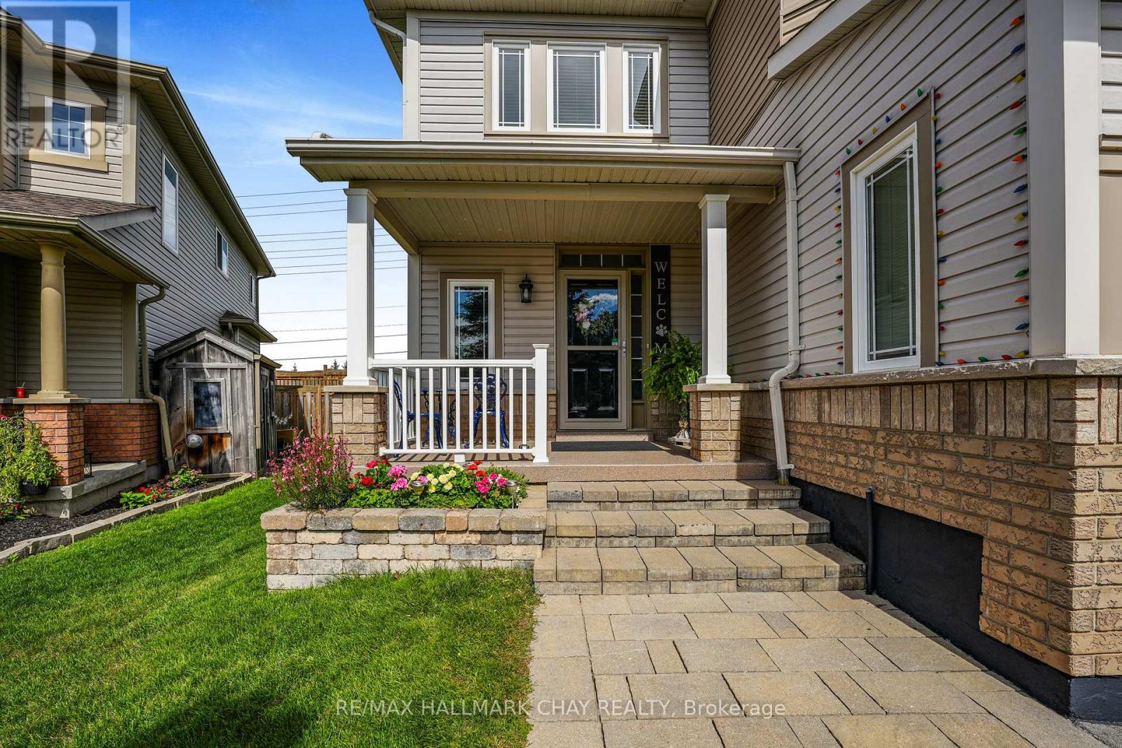 14 Strathmore Place, Barrie, ON photo 3