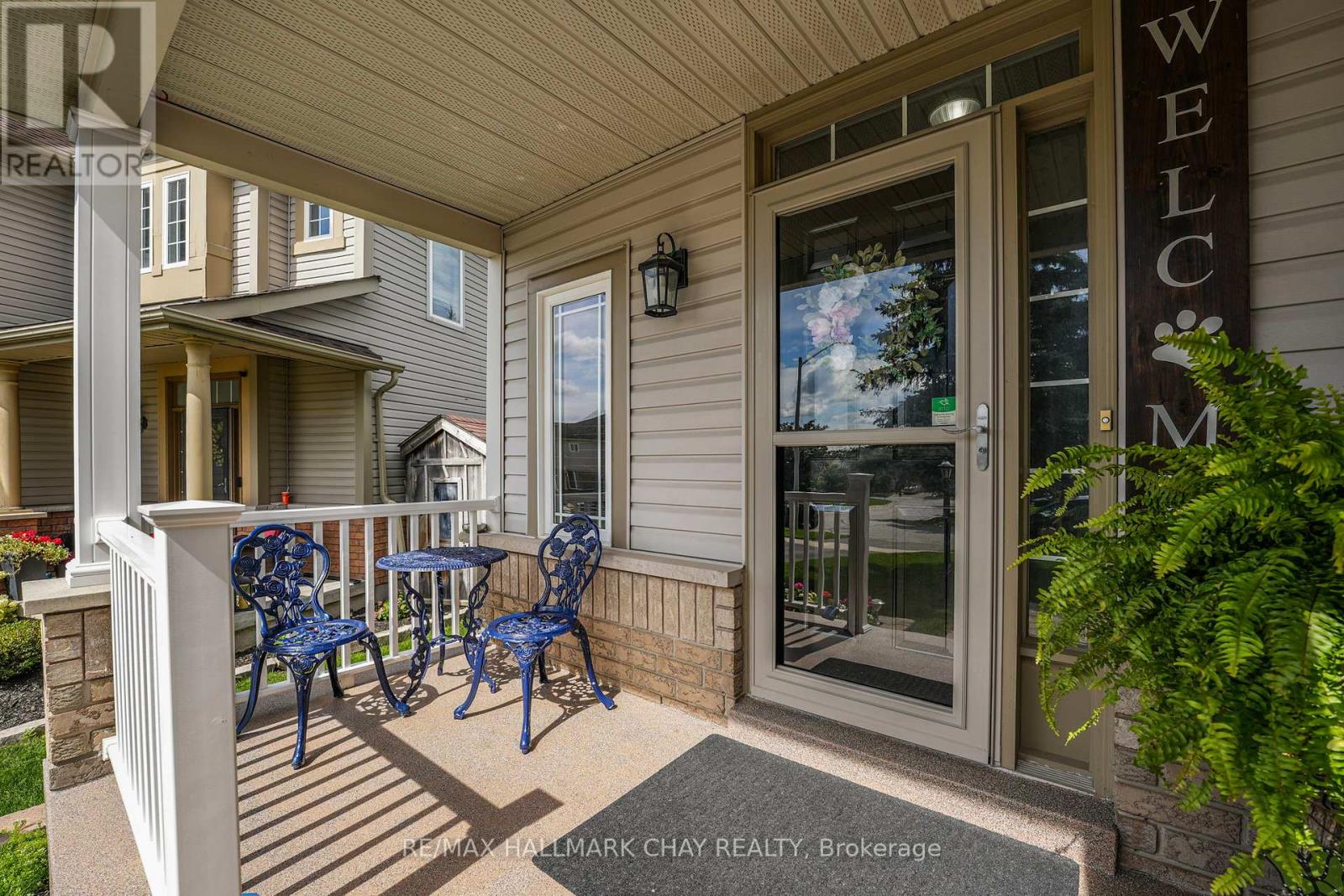 14 Strathmore Place, Barrie, ON photo 4