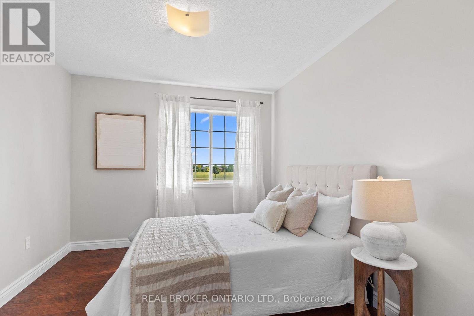 2349 Falkland Crescent, Oakville, ON photo 21