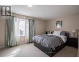 2308 Whistling Springs Crescent, Oakville, ON L6M0C5 Photo 14