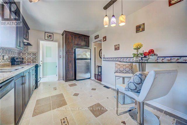 20 Dorward Drive — photo 4