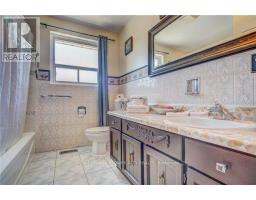 20 Dorward Drive, Toronto, ON M9V2J6 Photo 10