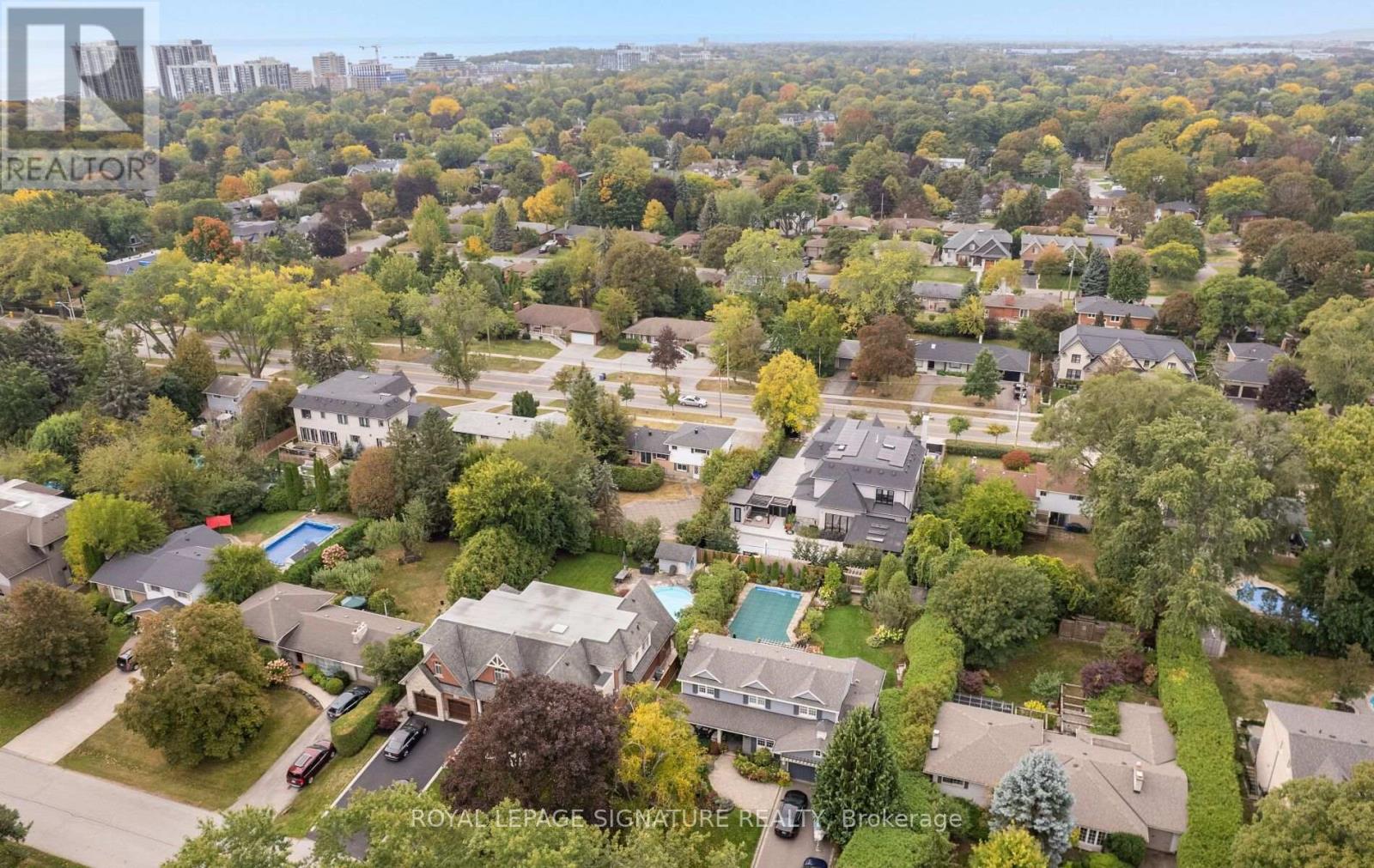 251 Third Line, Oakville, ON photo 43