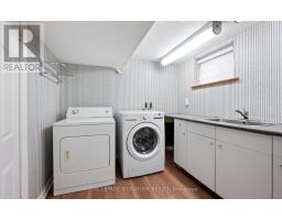 251 Third Line, Oakville, ON L6L4A2 Photo 37