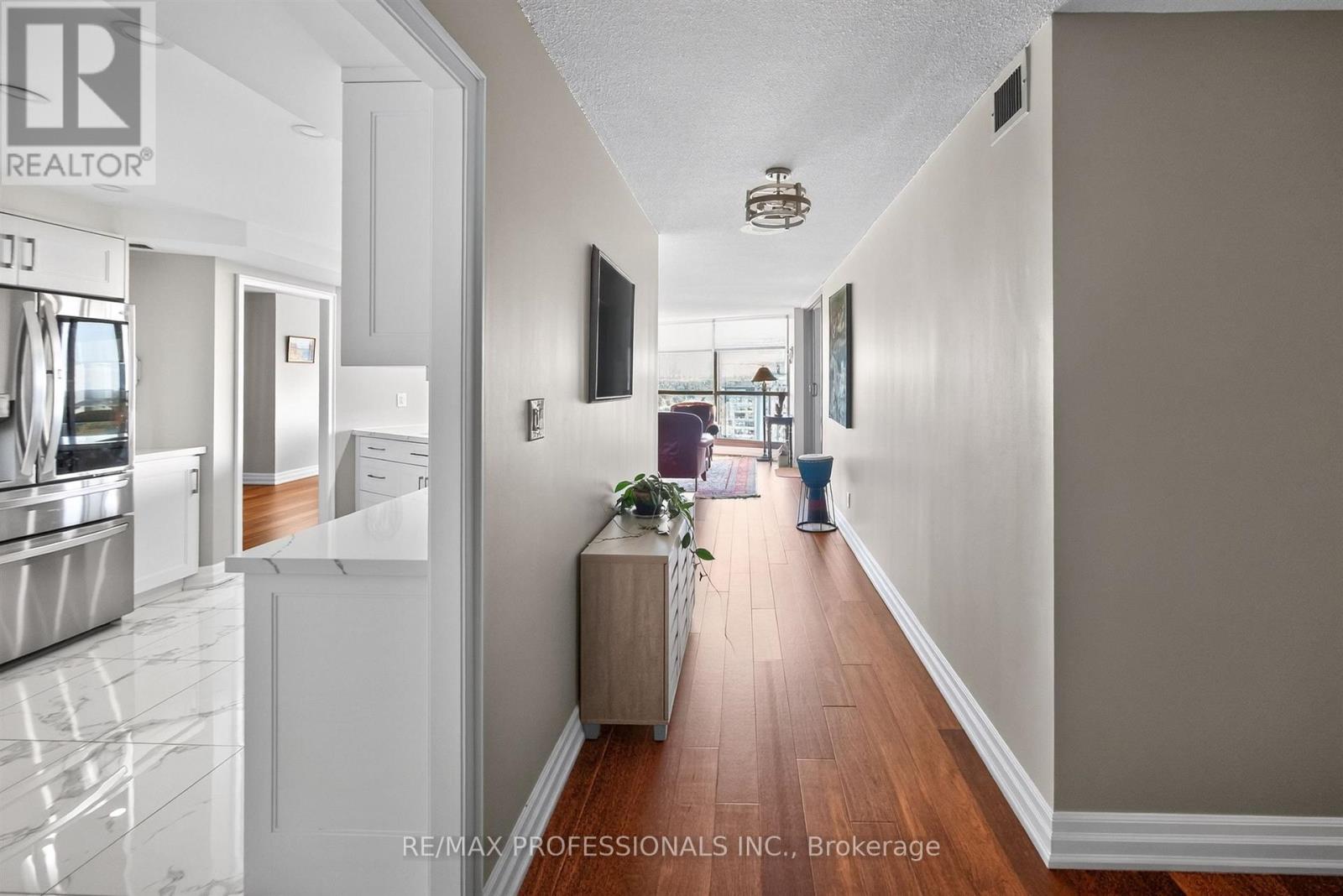 1807- 2000 Islington Avenue, Toronto, ON photo 5