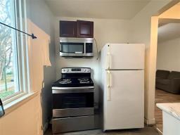 584 Machray Avenue, Winnipeg, MB R2W1A9 Photo 37