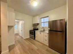 584 Machray Avenue, Winnipeg, MB R2W1A9 Photo 19