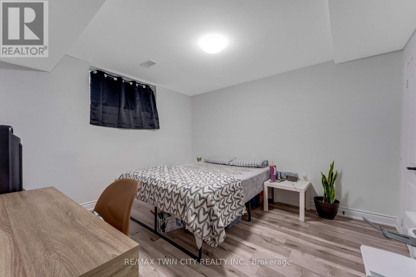 444 Thomas Slee Drive — photo 41
