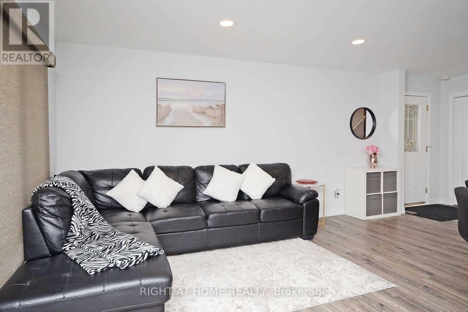 7123 Barto Crescent — photo 18