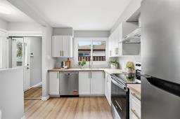 107 Minikada Bay, Winnipeg, MB R2C0G9 Photo 8