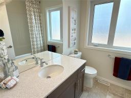 13 Parkrose Place, St Adolphe, MB R5A0B4 Photo 27