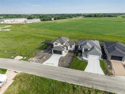 13 Parkrose Place, St Adolphe, MB R5A0B4 Photo 31