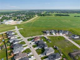 13 Parkrose Place, St Adolphe, MB R5A0B4 Photo 36