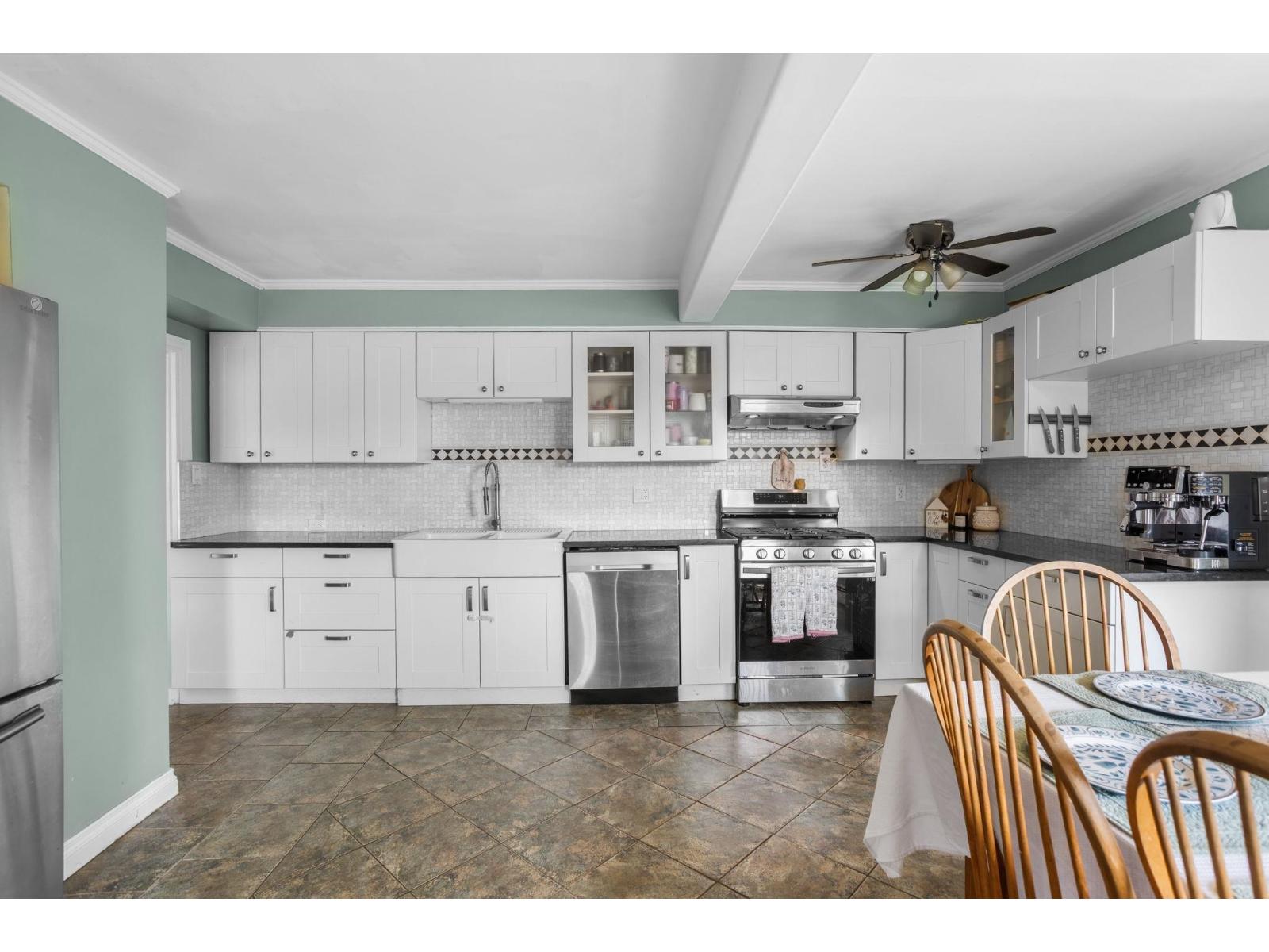 Photo of 46307 RIVERSIDE DRIVE, Chilliwack Proper East 8