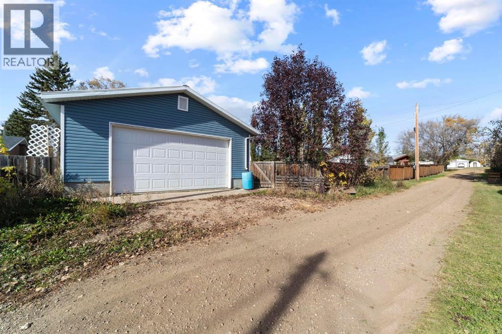 5009 45 Street - Image 39