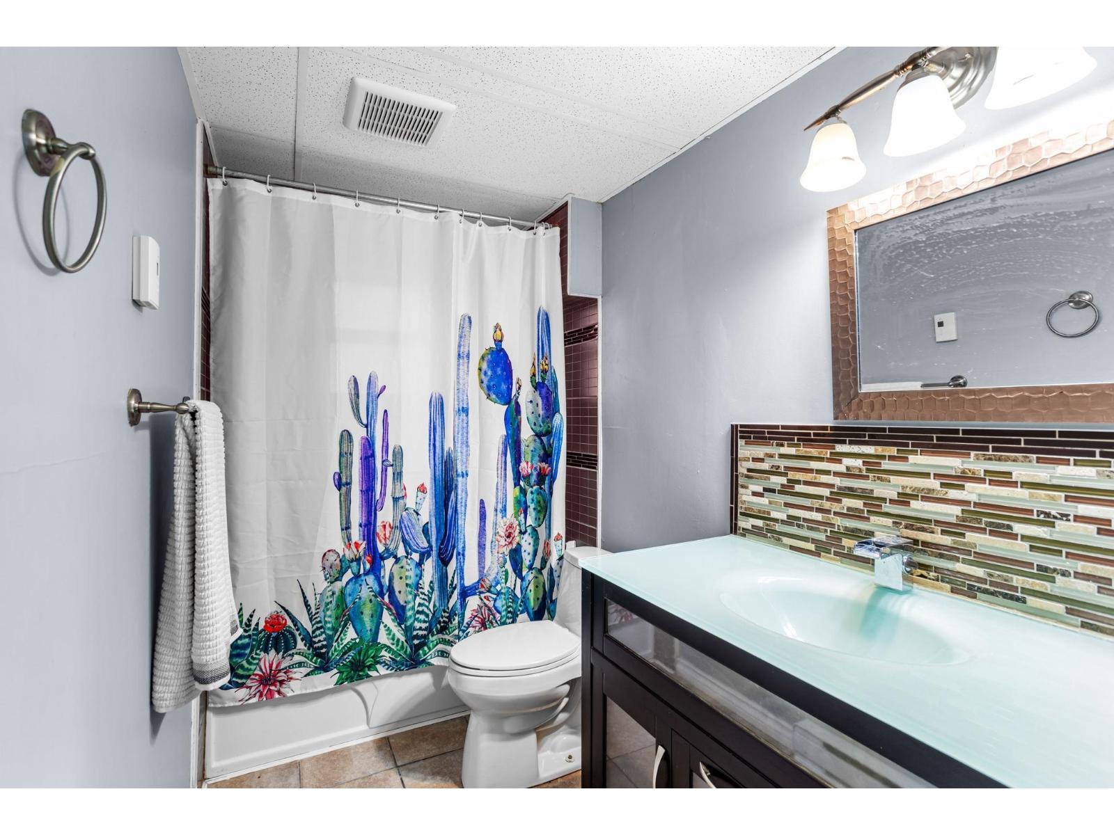 Photo of 46307 RIVERSIDE DRIVE, Chilliwack Proper East 27