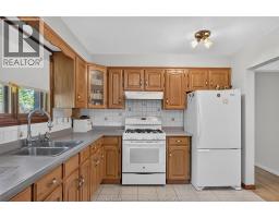 2441 Lesperance, Tecumseh, ON N8N2X1 Photo 27