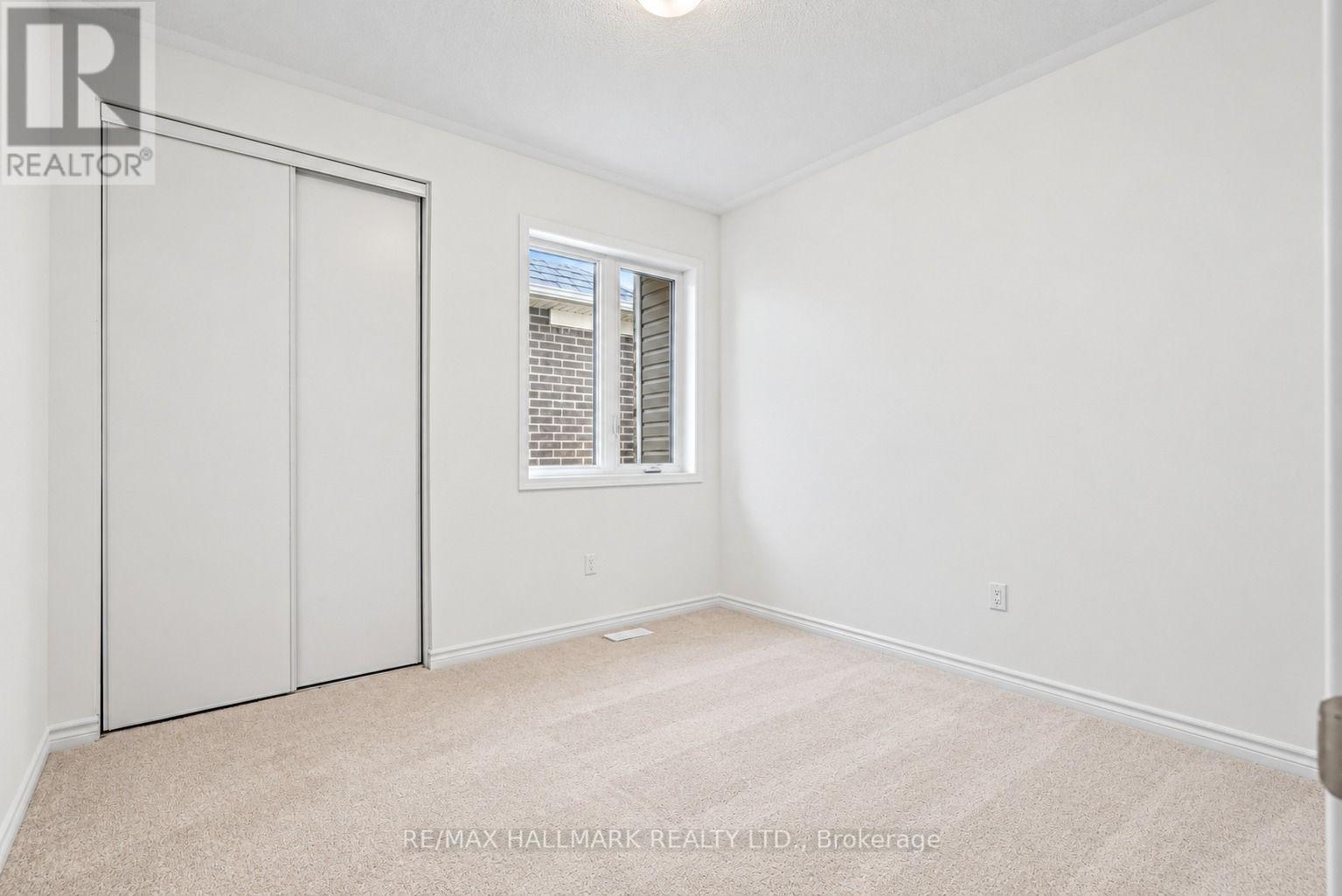 84 Gretzky Avenue — photo 32