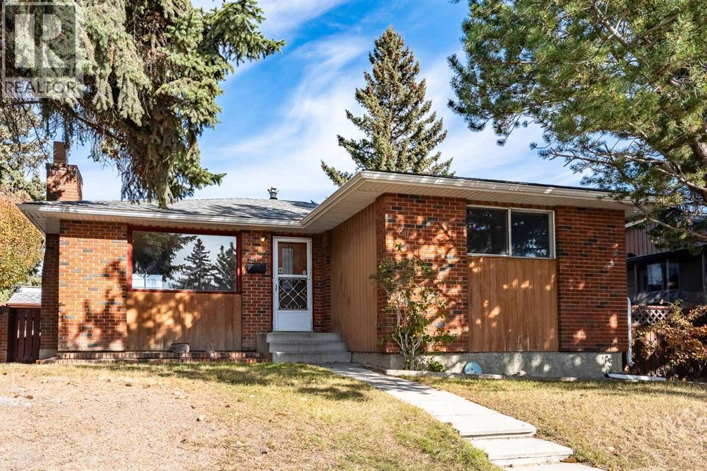 20 Blackthorn Place NE, Calgary