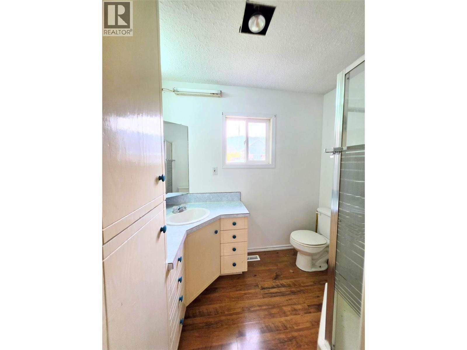 5753 Columbia Avenue - 14
