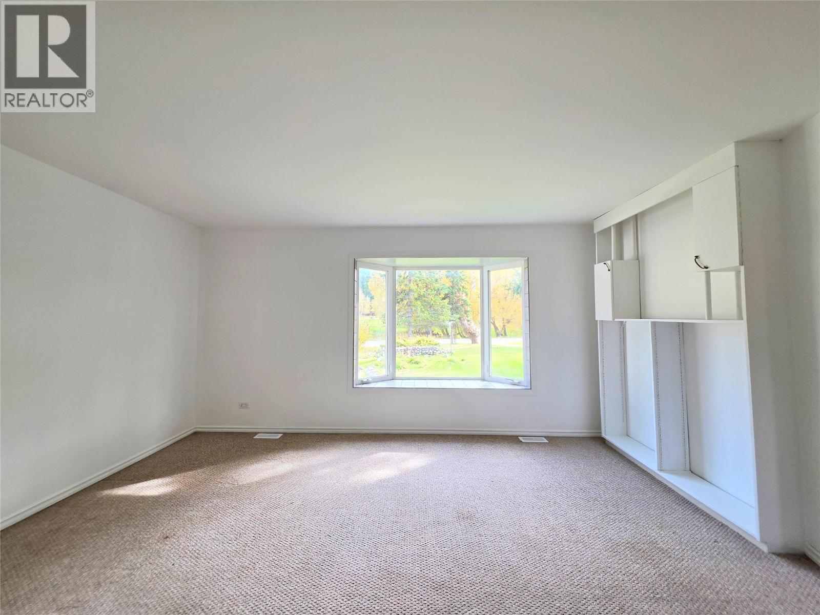 5753 Columbia Avenue - 3