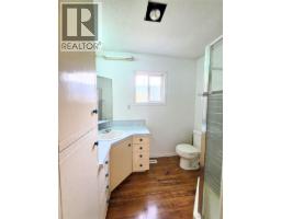 5753 Columbia Avenue, Edgewater, BC V0A1E0 Photo 14