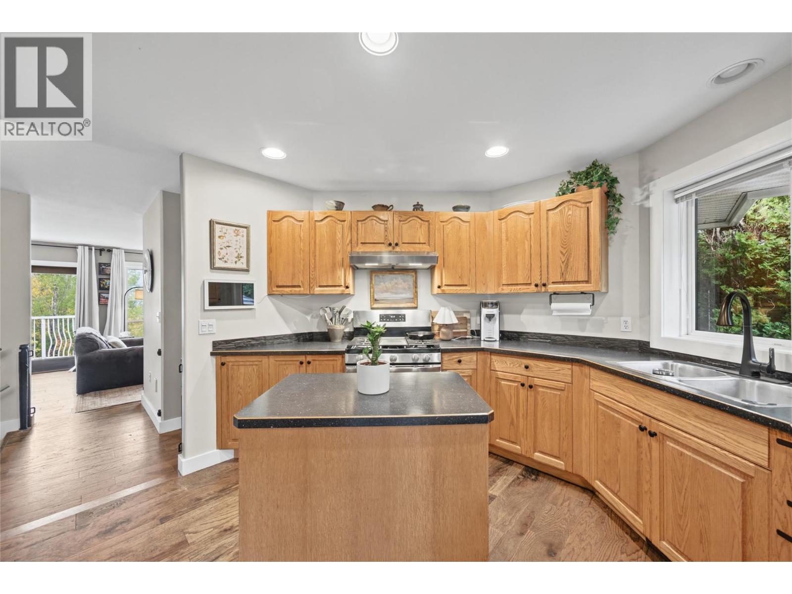 251 17 Street SE - 17