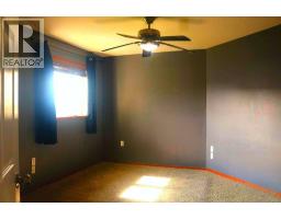 11 Northlands Crescent Ne, Medicine Hat, AB T1C2A9 Photo 21