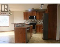 Laundry room - 11 Northlands Crescent Ne, Medicine Hat, AB T1C2A9 Photo 10
