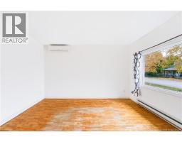 449 Canada Street, photo 22