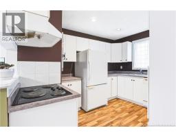 449 Canada Street, photo 17