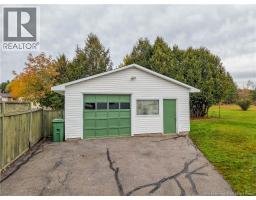 449 Canada Street, photo 6