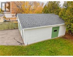 449 Canada Street, photo 9