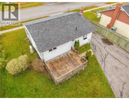 449 Canada Street, photo 8