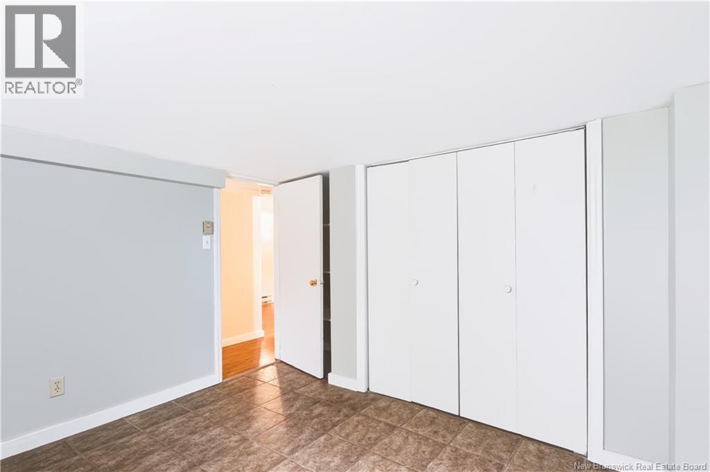449 Canada Street - 33