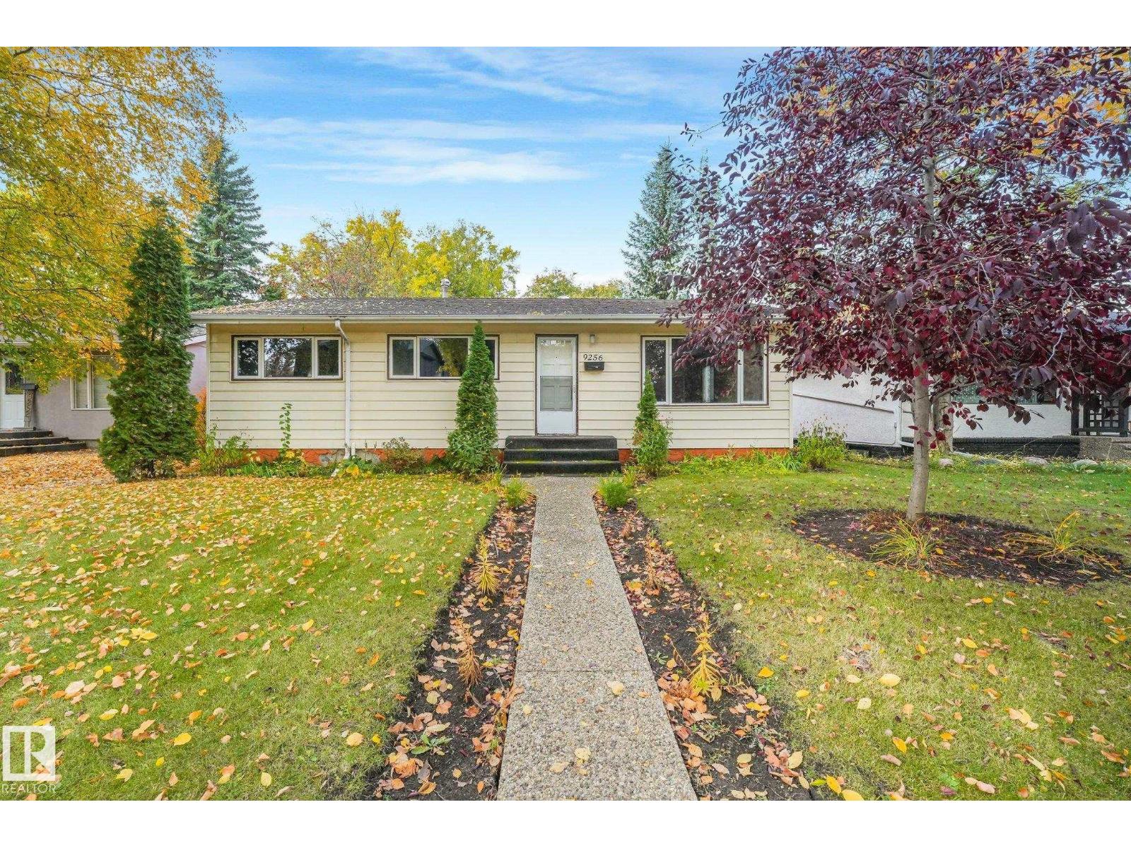Photo of 9256 148 ST NW, Edmonton