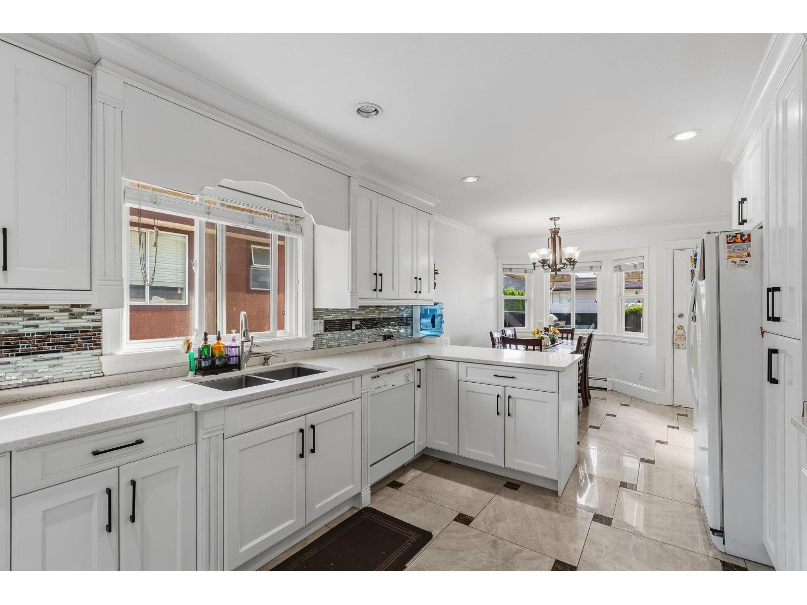 Photo of 14120 88A AVENUE 6