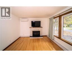 105 Liverpool Street, photo 15