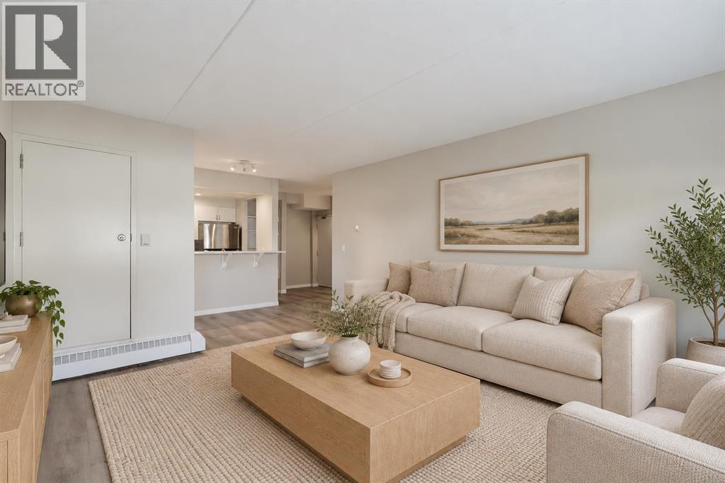 #102 1414 12 Street SW - 4