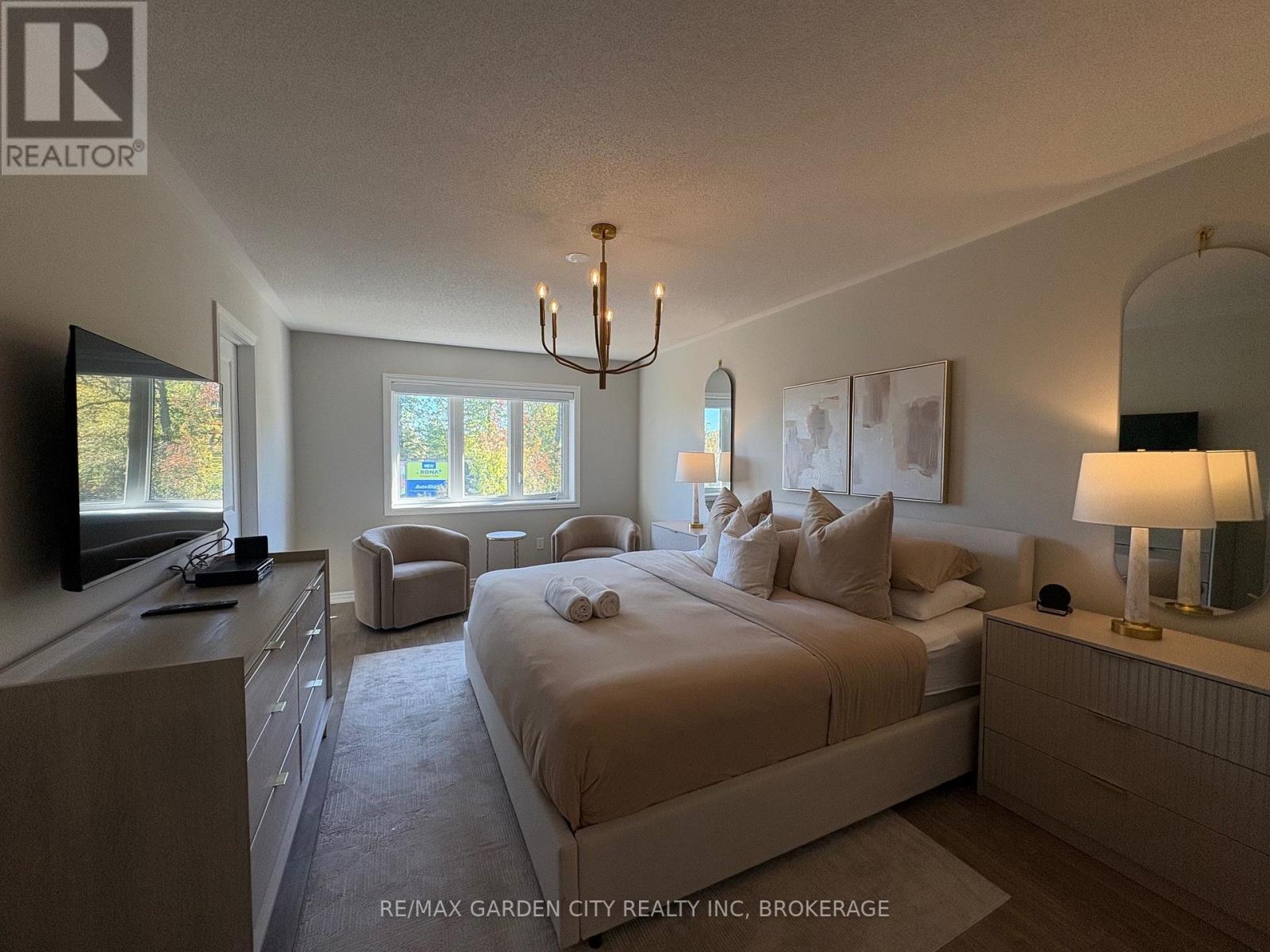 7460 Baycrest — photo 19
