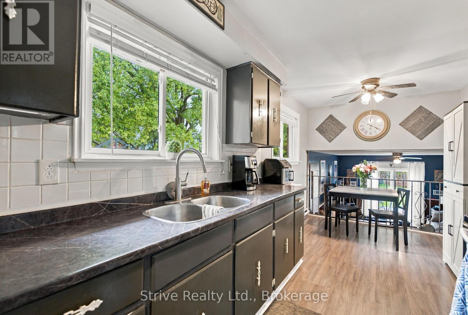 76 WAVERLEY ROAD - 10
