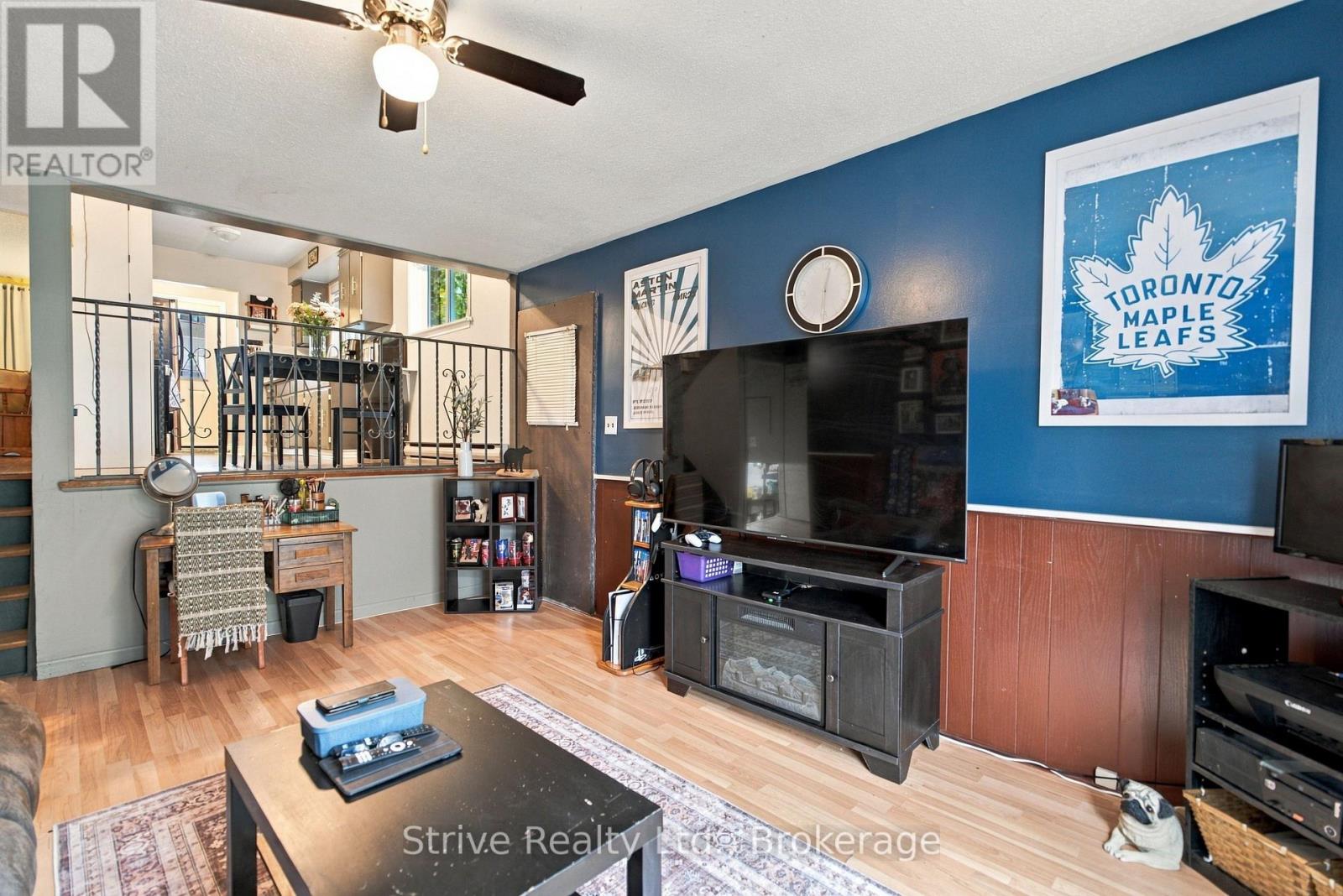 76 WAVERLEY ROAD - 24