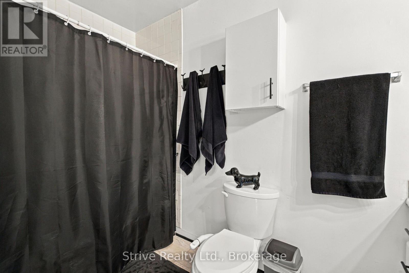 76 Waverley Road — photo 27