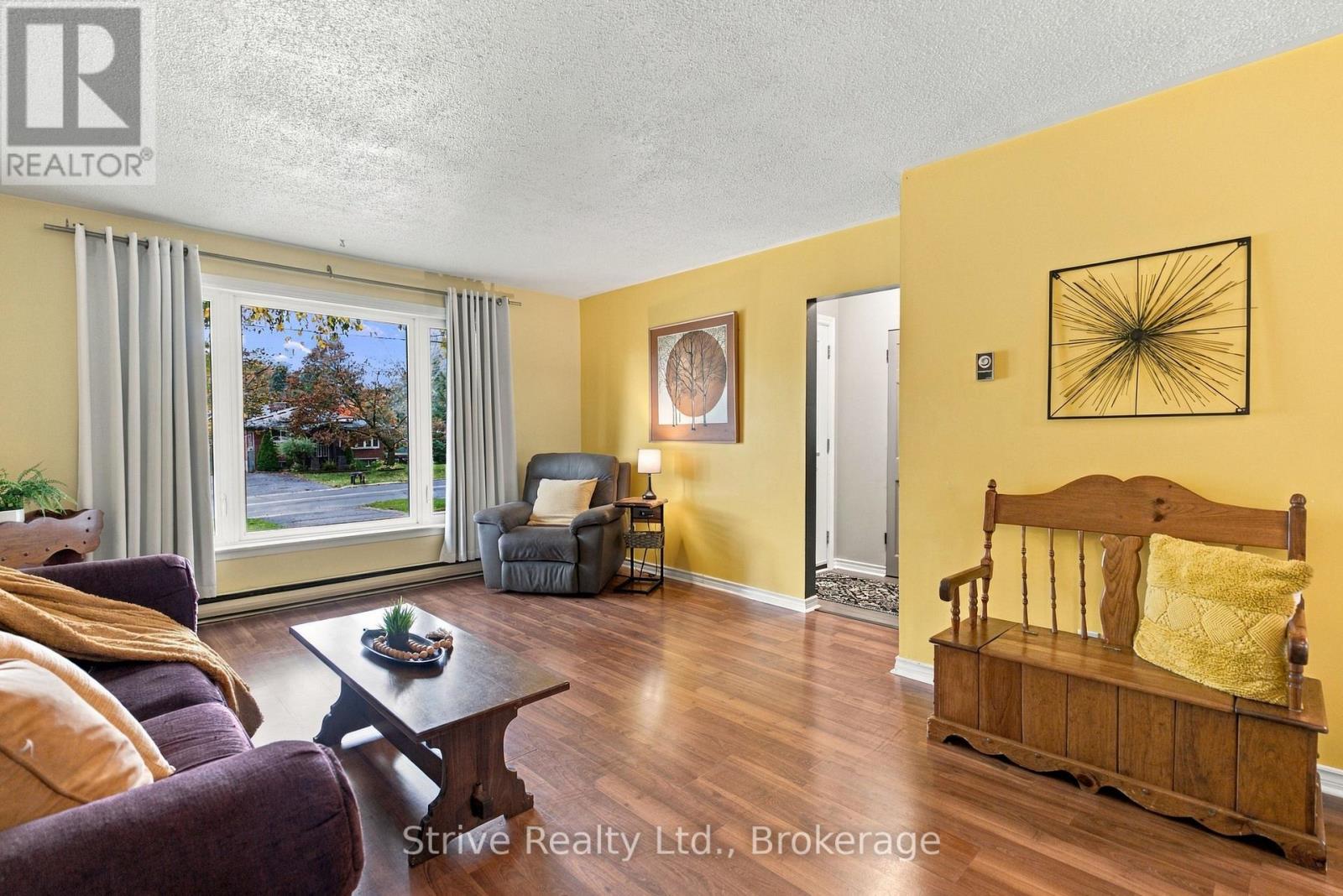 76 Waverley Road — photo 4