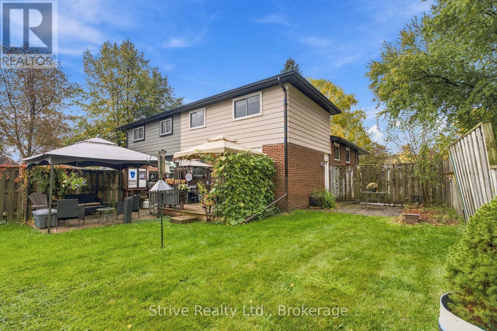 76 Waverley Road — photo 43