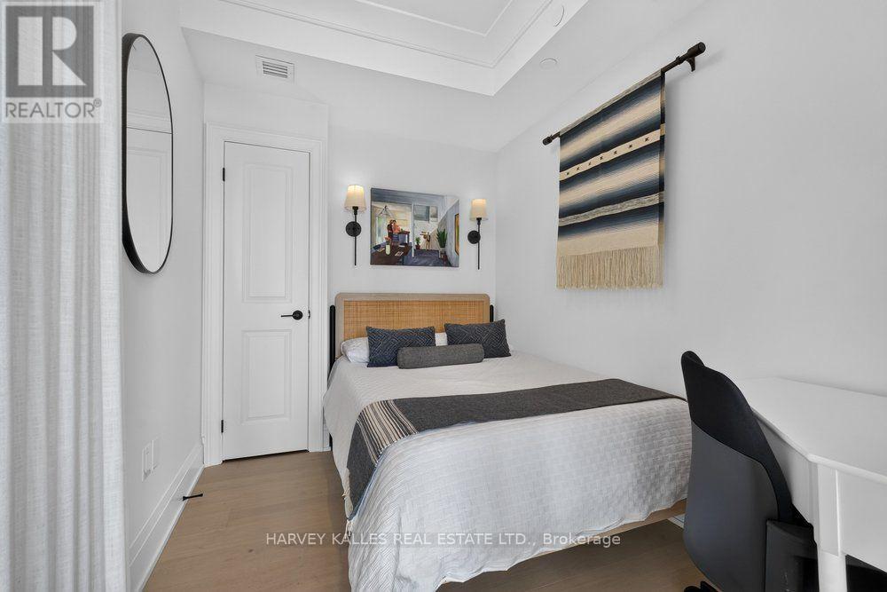 123 Portland Street — photo 10
