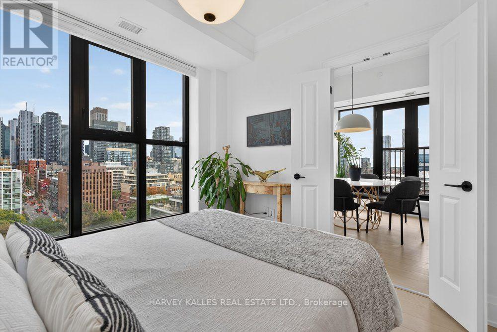 123 Portland Street — photo 22