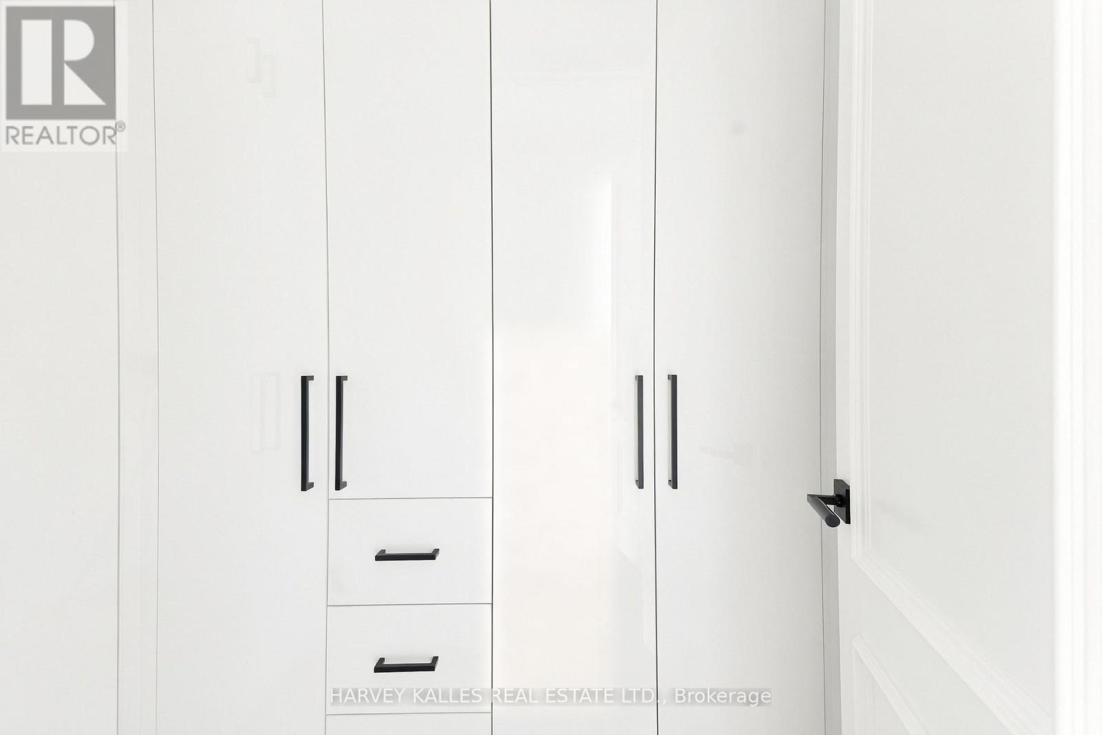 26 St Germain Avenue — photo 34