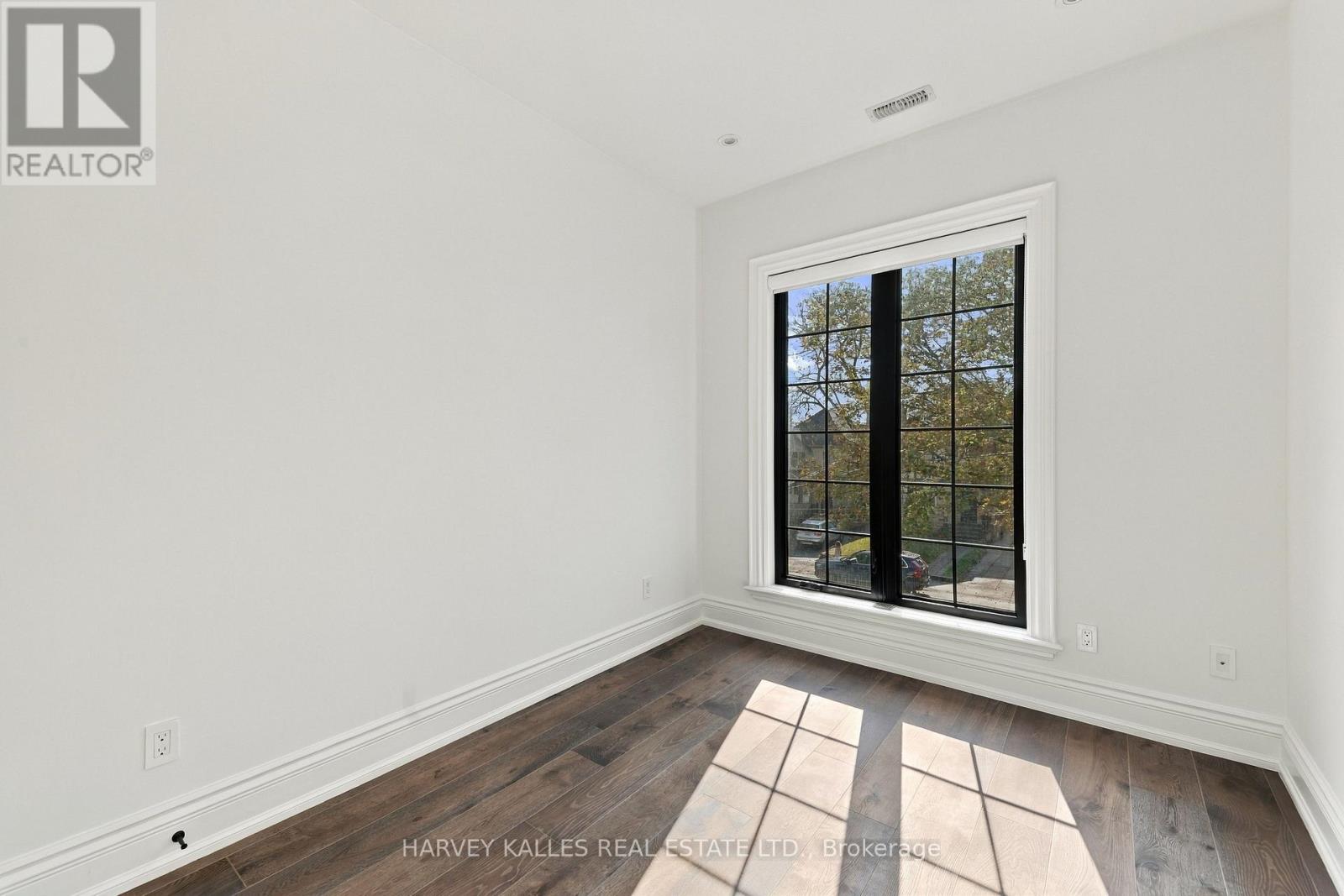 26 St Germain Avenue — photo 36