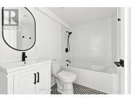 26 St Germain Avenue, Toronto, ON M5M1V8 Photo 45